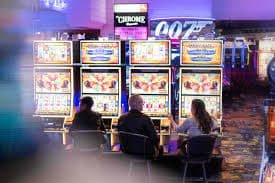 Ilustrasi permainan sportsbook dan live casino di Indonesia dengan akses mudah